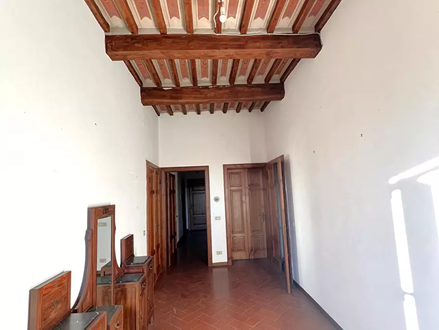 Immagine 19 di Villa in vendita  a Cascina