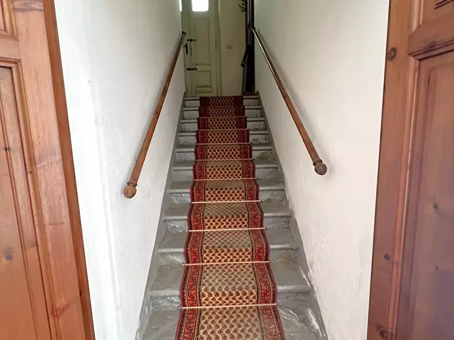 Immagine 10 di Villa in vendita  a Cascina