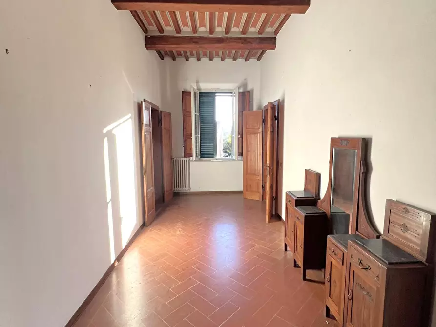 Immagine 11 di Villa in vendita  a Cascina