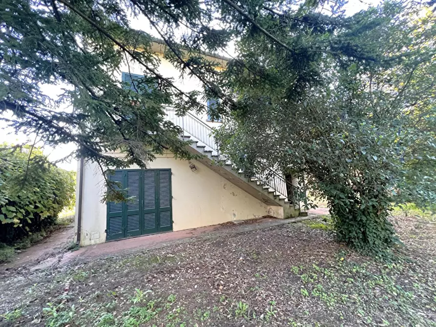 Immagine 23 di Villa in vendita  a Cascina