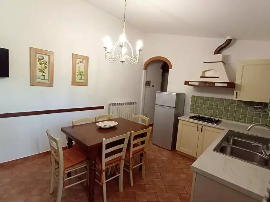 Immagine 10 di Casa colonica in vendita  a Gambassi Terme