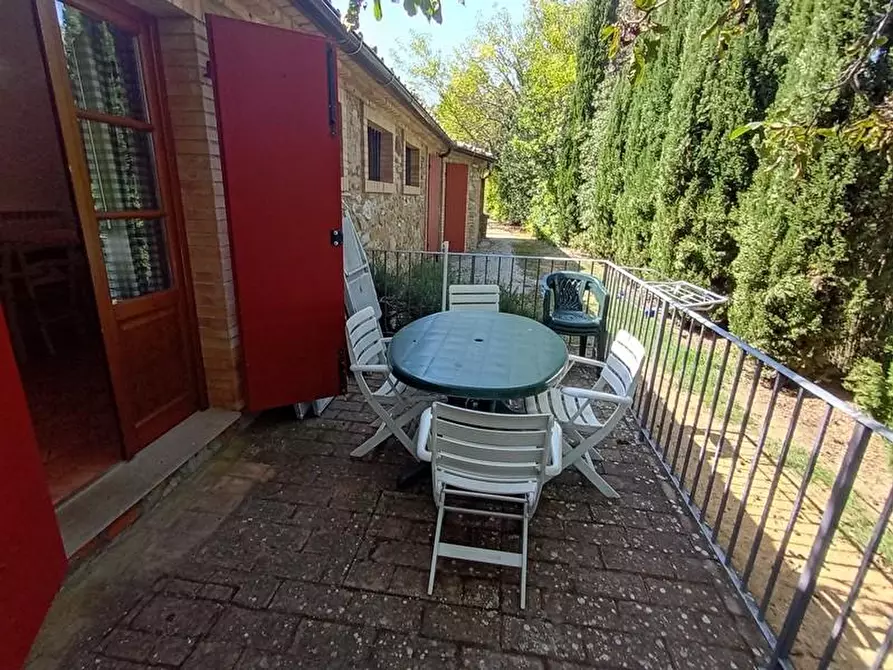 Immagine 8 di Casa colonica in vendita  a Gambassi Terme