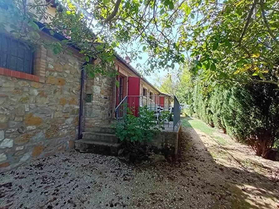 Immagine 4 di Casa colonica in vendita  a Gambassi Terme