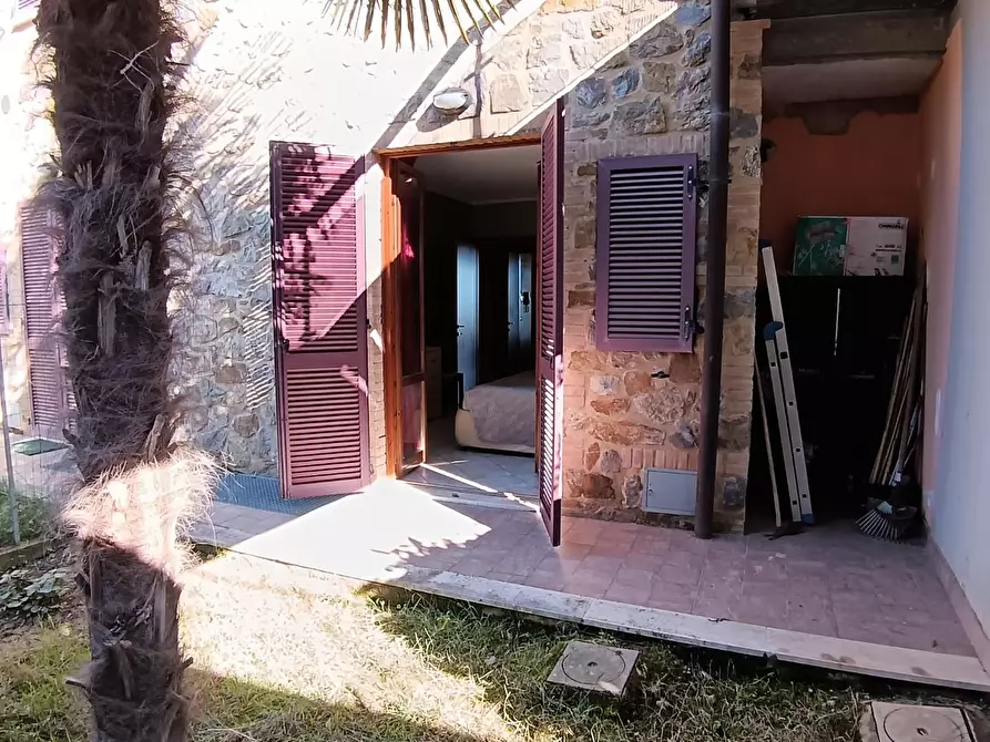 Immagine 11 di Appartamento in vendita  a Casole D'elsa