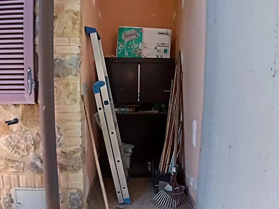 Immagine 10 di Appartamento in vendita  a Casole D'elsa