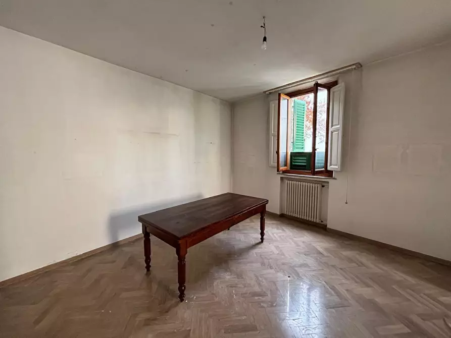 Immagine 4 di Villa in vendita  a Empoli