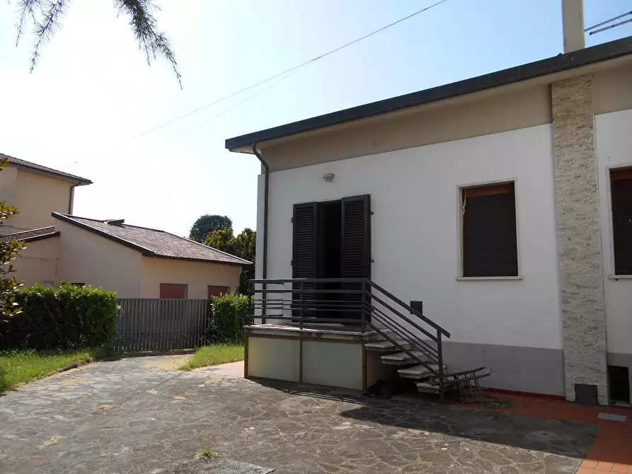 Immagine 45 di Villa in vendita  a Castelfranco Di Sotto