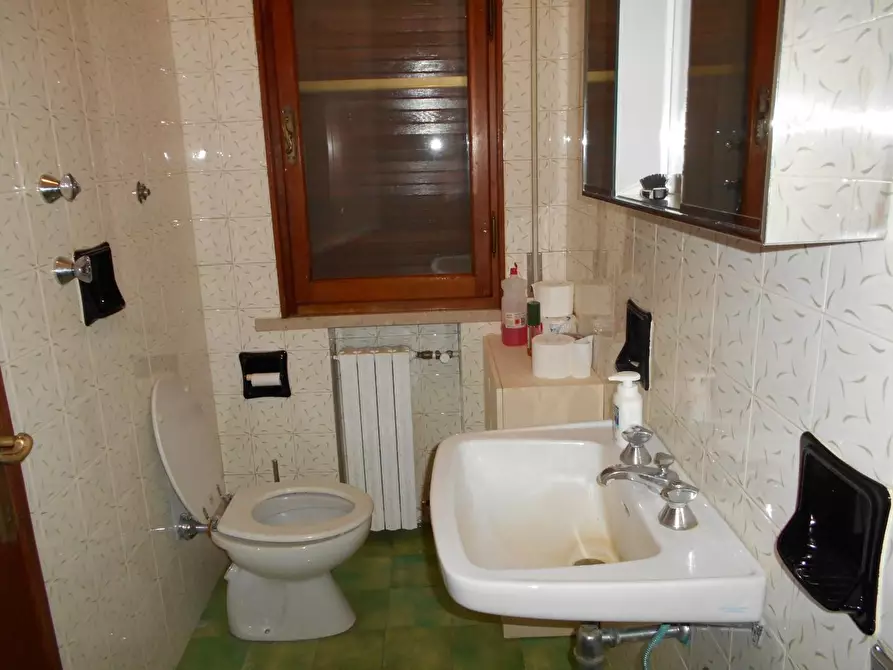 Immagine 17 di Villa in vendita  a Castelfranco Di Sotto