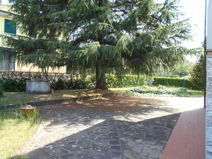 Immagine 41 di Villa in vendita  a Castelfranco Di Sotto