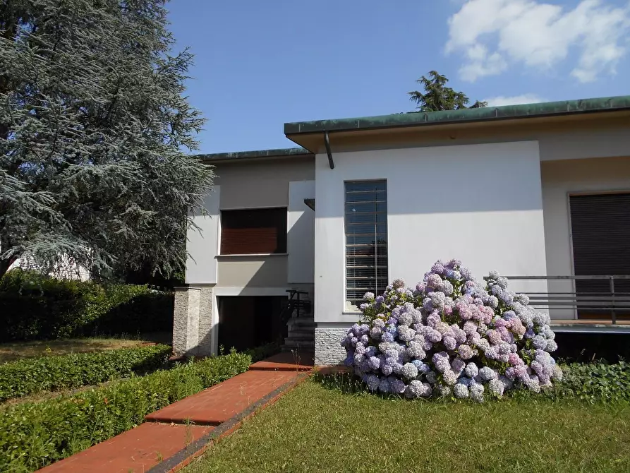 Immagine 2 di Villa in vendita  a Castelfranco Di Sotto