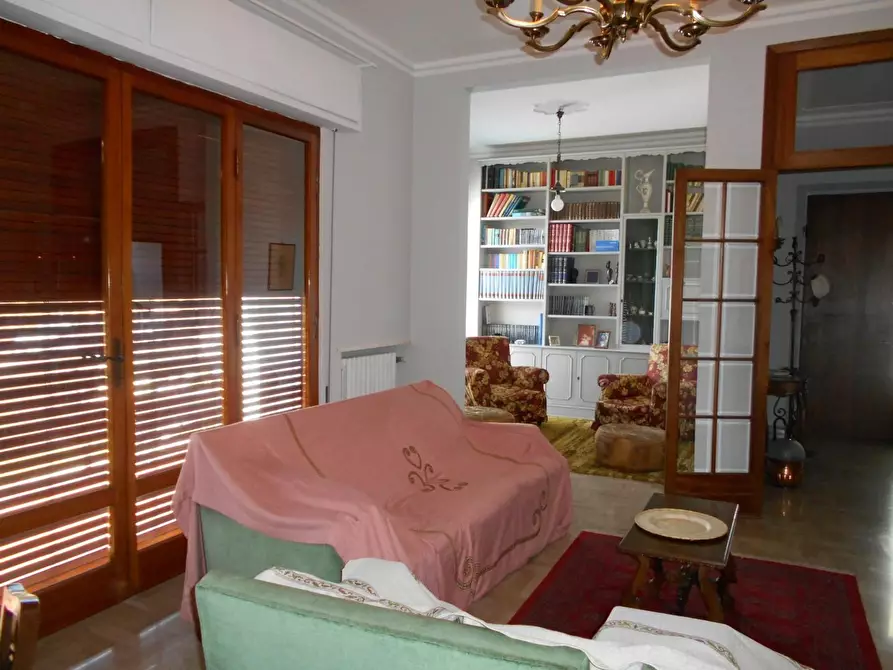 Immagine 32 di Villa in vendita  a Castelfranco Di Sotto