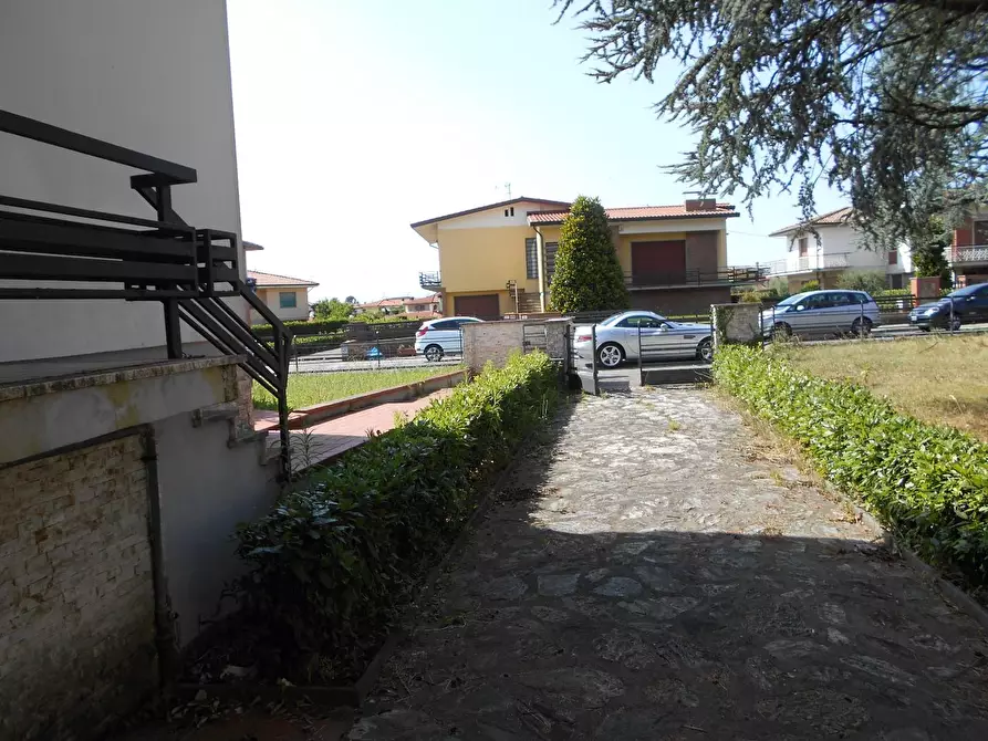 Immagine 37 di Villa in vendita  a Castelfranco Di Sotto