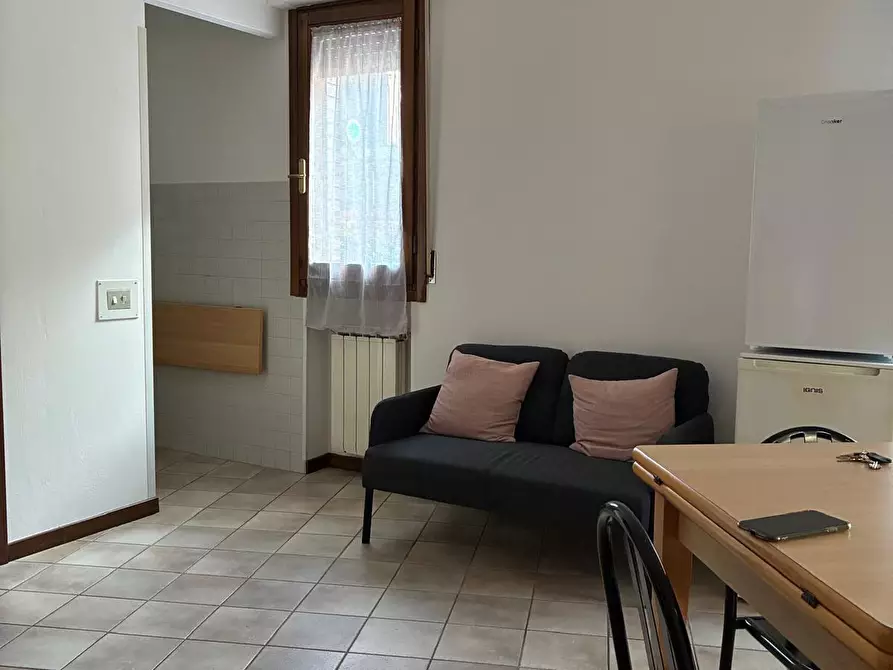 Immagine 3 di Appartamento in vendita  a San Gimignano