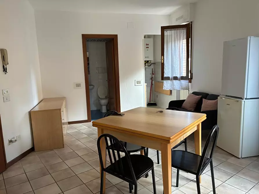 Immagine 2 di Appartamento in vendita  a San Gimignano