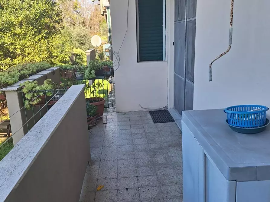 Immagine 16 di Appartamento in vendita  a Lucca