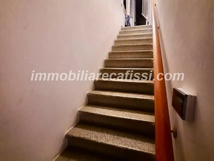 Immagine 4 di Appartamento in vendita  a Prato