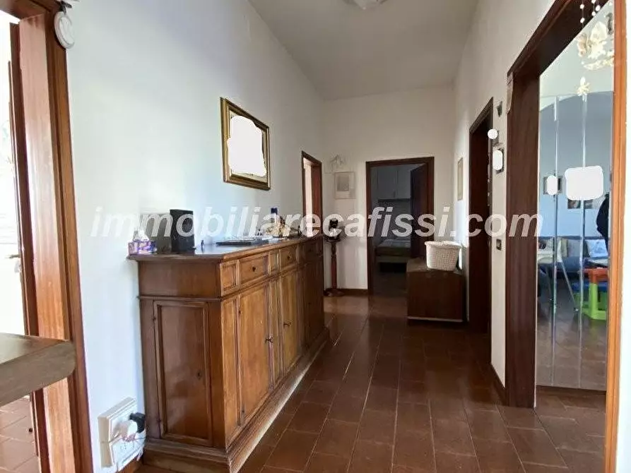 Immagine 6 di Casa bifamiliare in vendita  a Carmignano
