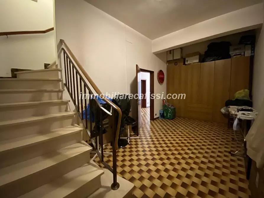 Immagine 24 di Casa bifamiliare in vendita  a Carmignano
