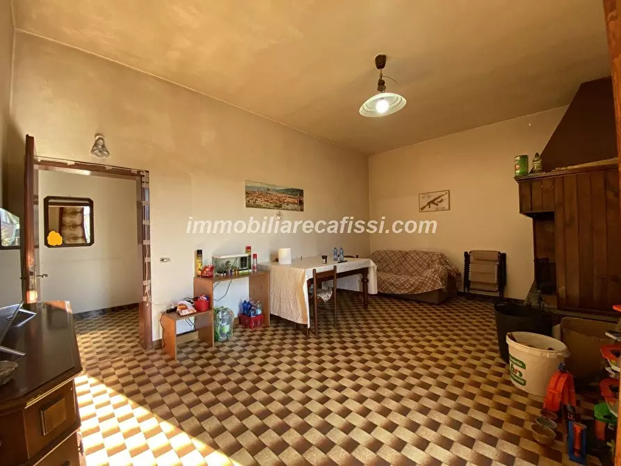 Immagine 28 di Casa bifamiliare in vendita  a Carmignano