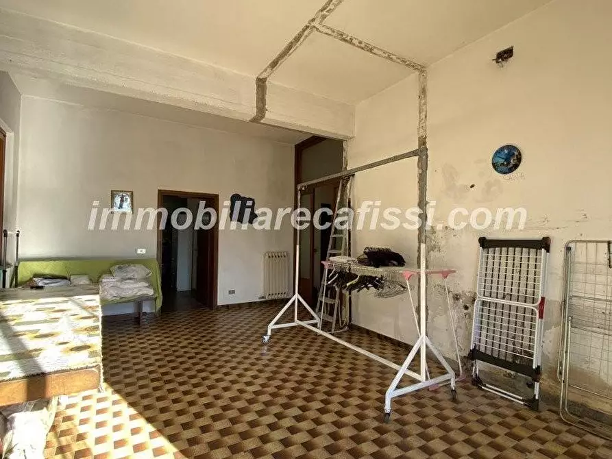 Immagine 33 di Casa bifamiliare in vendita  a Carmignano