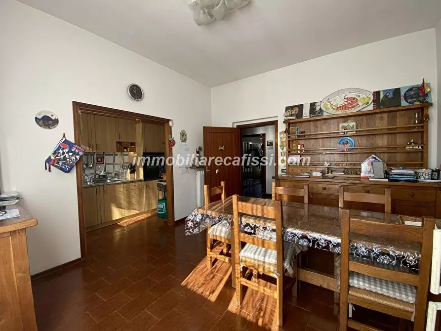 Immagine 9 di Casa bifamiliare in vendita  a Carmignano