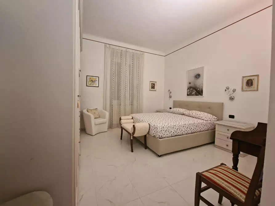 Immagine 13 di Appartamento in vendita  a Carrara