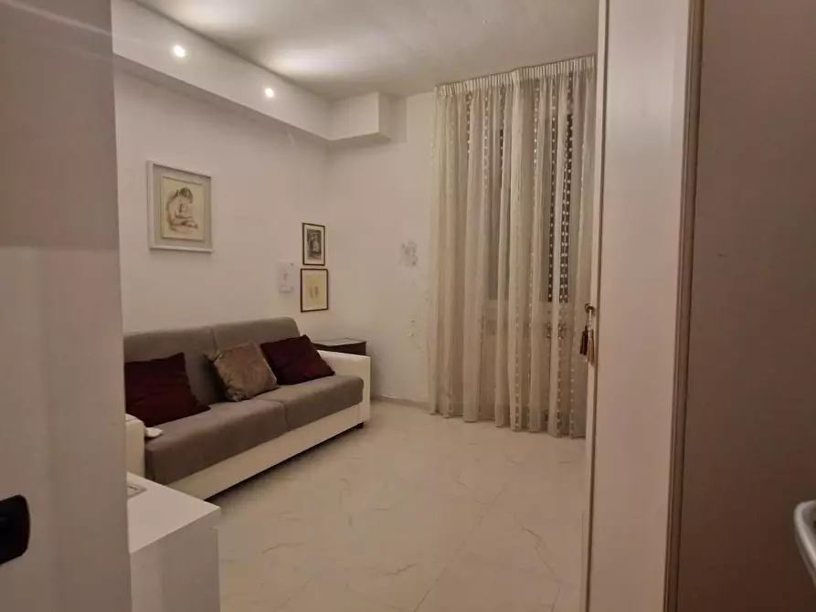 Immagine 6 di Appartamento in vendita  a Carrara