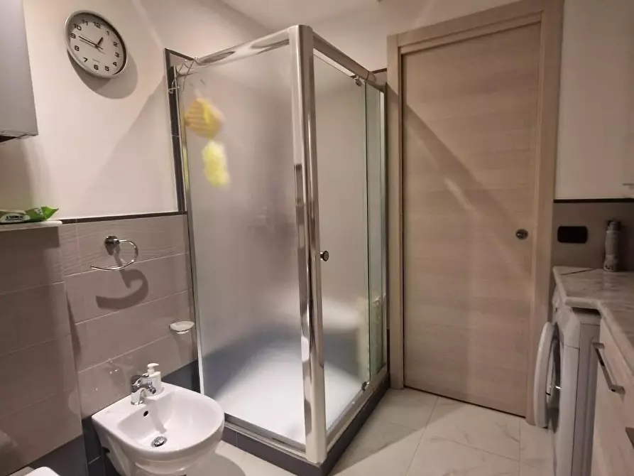 Immagine 4 di Appartamento in vendita  a Carrara