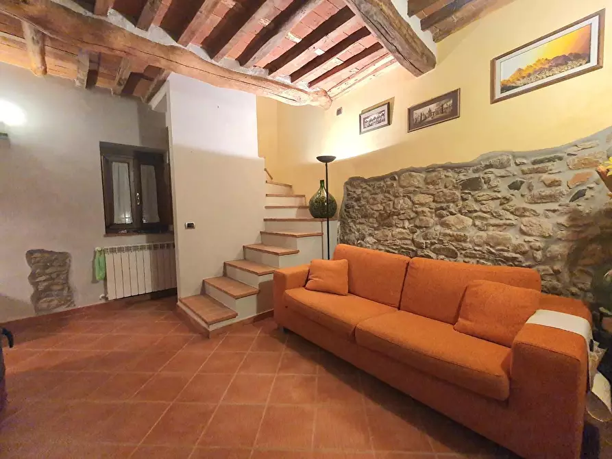 Immagine 4 di Casa indipendente in vendita  a Capannori
