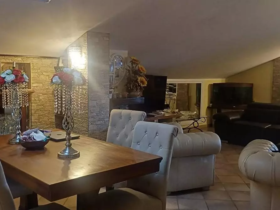 Immagine 5 di Appartamento in vendita  a Carrara