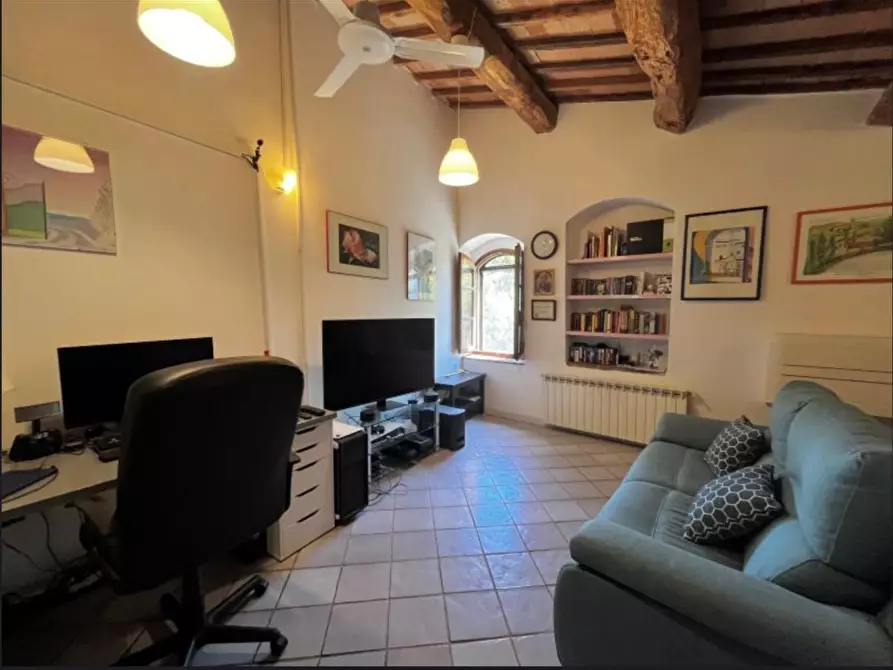 Immagine 14 di Casa colonica in vendita  a Colle Di Val D'elsa