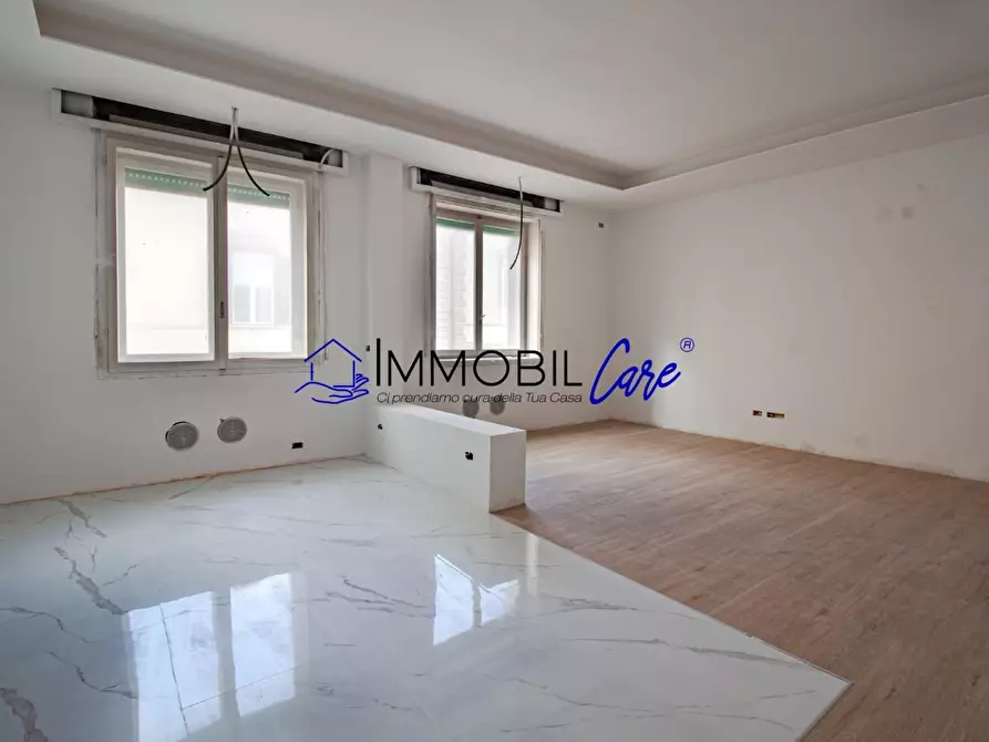 Immagine 6 di Appartamento in vendita  a Livorno