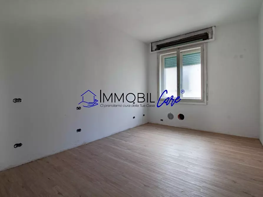 Immagine 15 di Appartamento in vendita  a Livorno