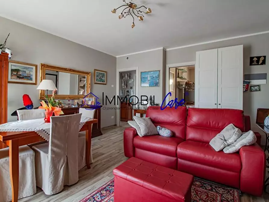 Immagine 4 di Appartamento in vendita  a Livorno