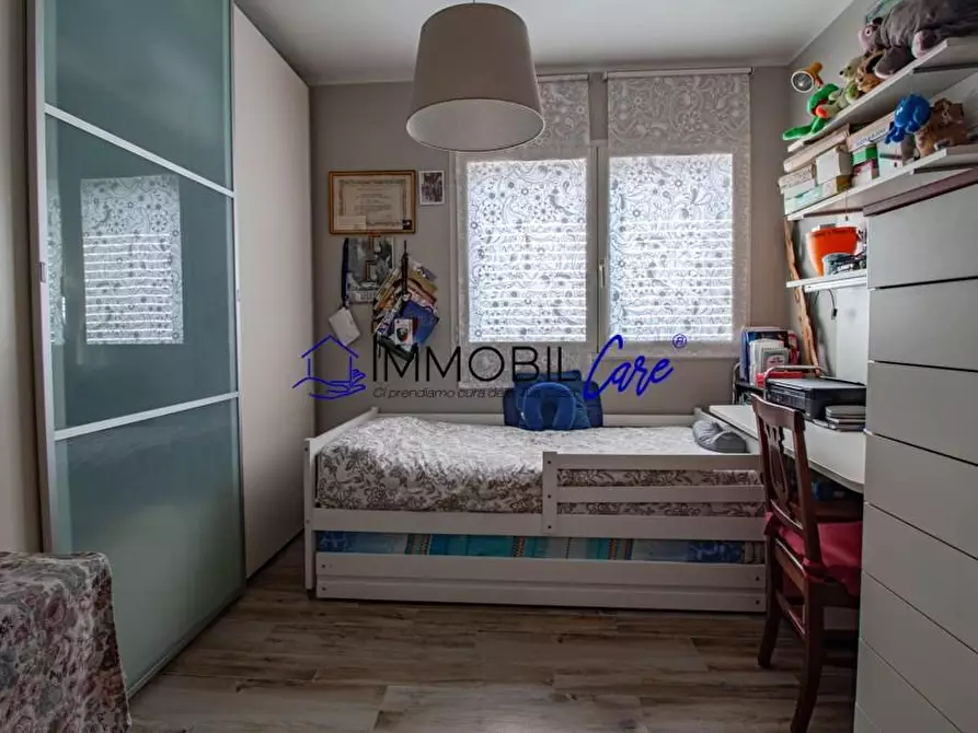 Immagine 15 di Appartamento in vendita  a Livorno