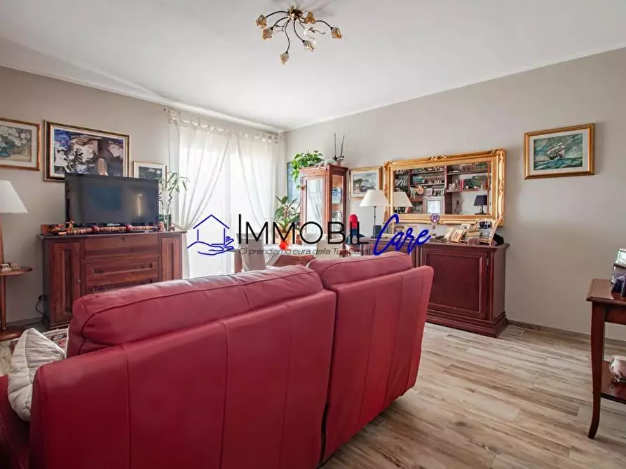 Immagine 2 di Appartamento in vendita  a Livorno