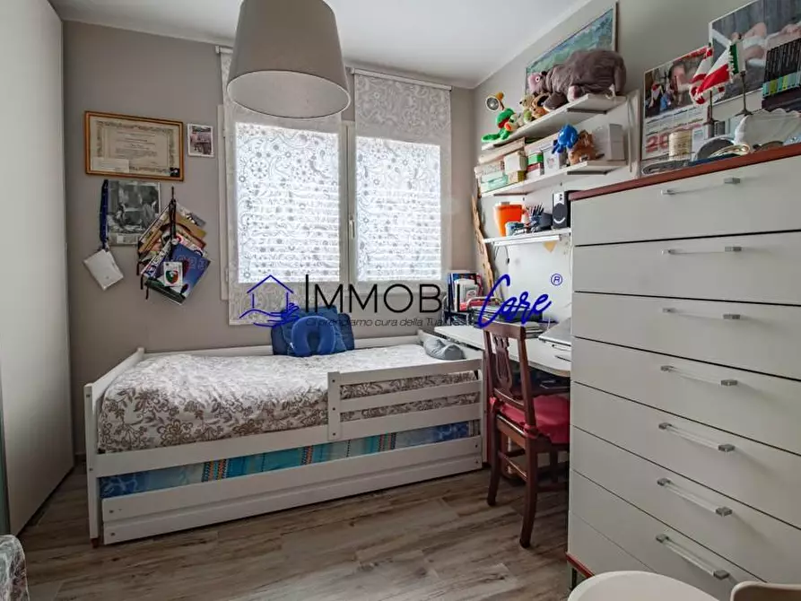 Immagine 16 di Appartamento in vendita  a Livorno