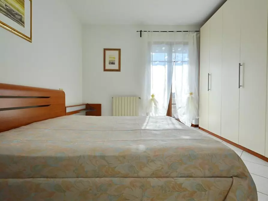 Immagine 15 di Villetta a schiera in vendita  a Massa