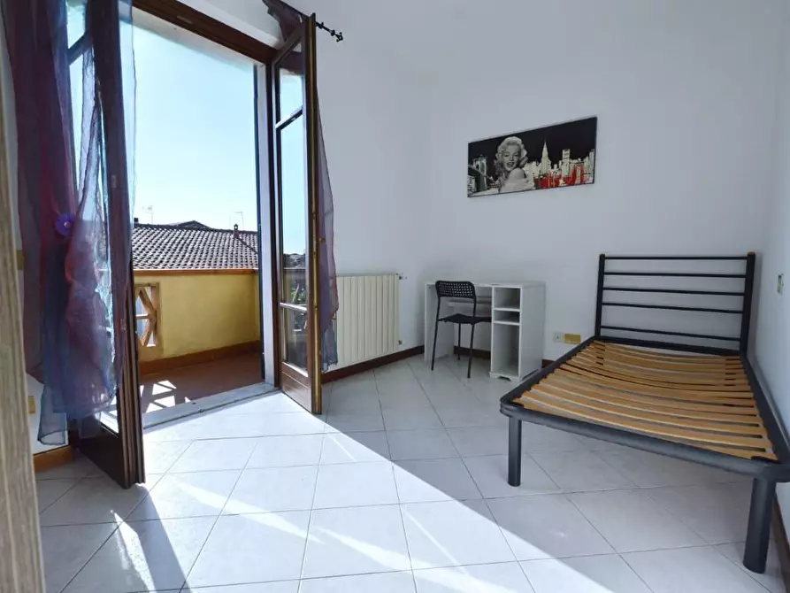 Immagine 20 di Villetta a schiera in vendita  a Massa