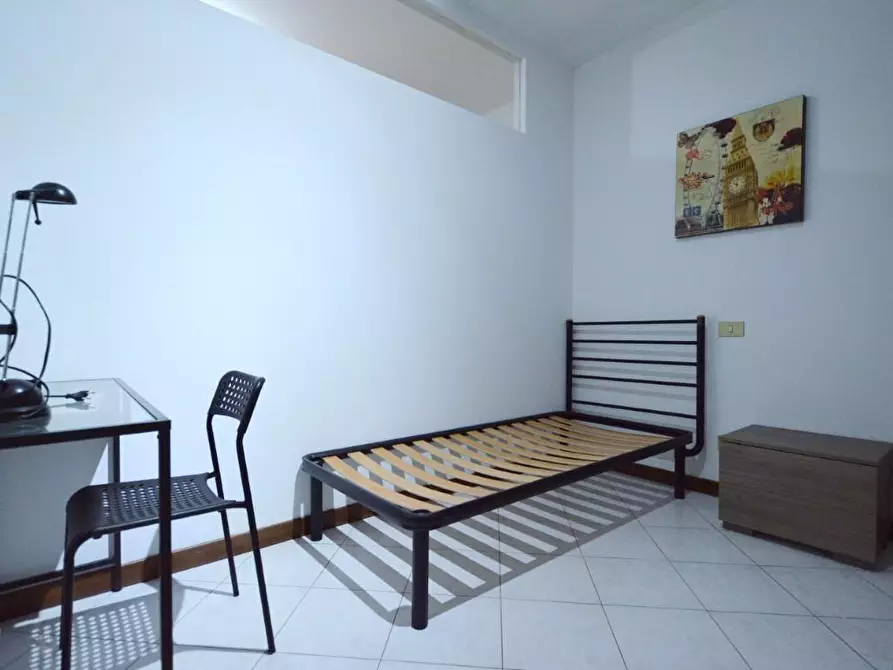 Immagine 22 di Villetta a schiera in vendita  a Massa