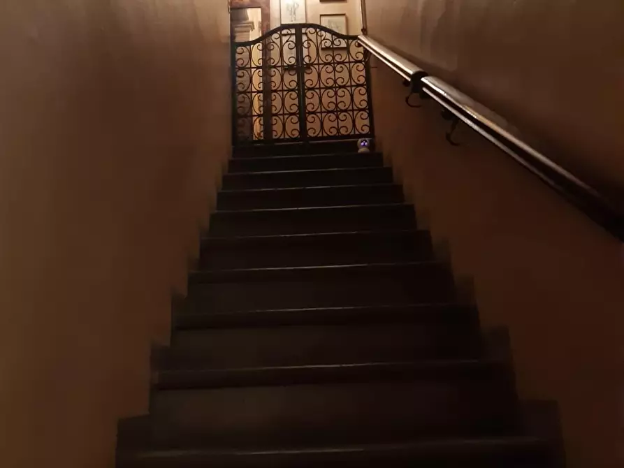 Immagine 34 di Appartamento in vendita  a Lucca