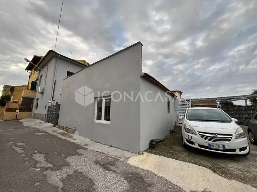 Immagine 38 di Terratetto in vendita  a Calcinaia