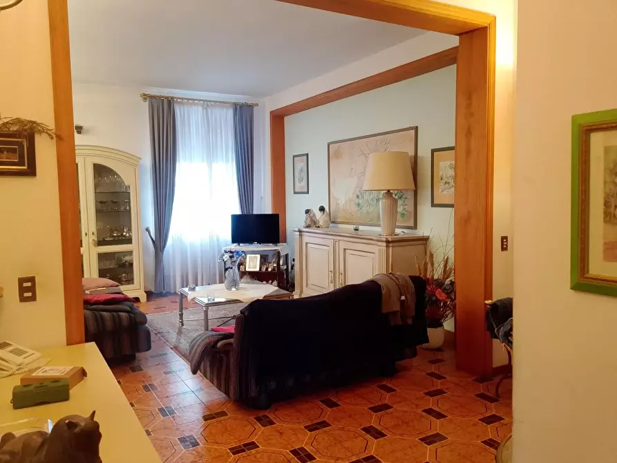 Immagine 2 di Casa indipendente in vendita  a Empoli