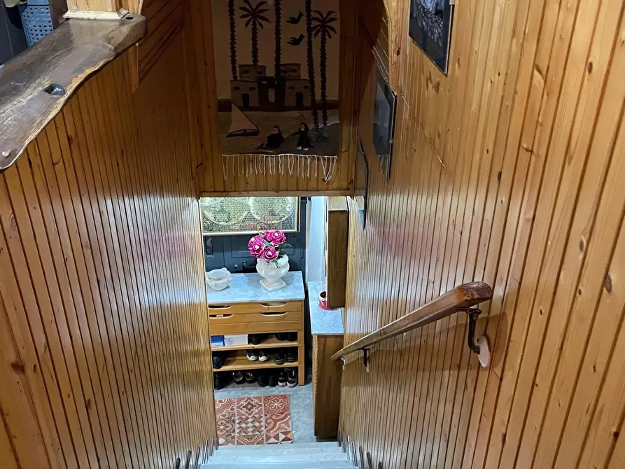 Immagine 3 di Porzione di casa in vendita  a Carrara