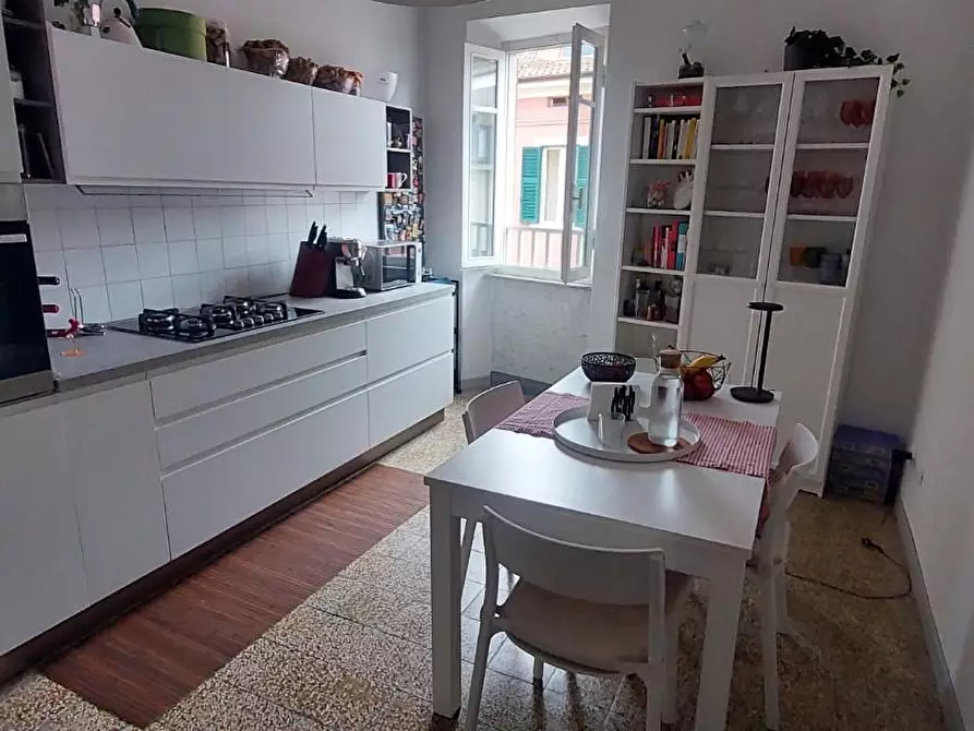 Immagine 3 di Appartamento in vendita  a Carrara