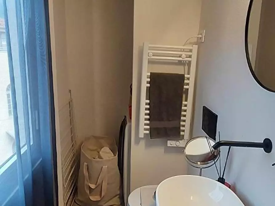 Immagine 11 di Appartamento in vendita  a Carrara