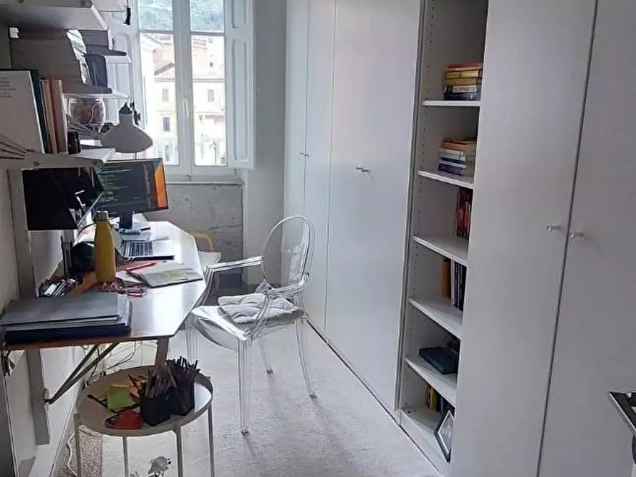 Immagine 9 di Appartamento in vendita  a Carrara