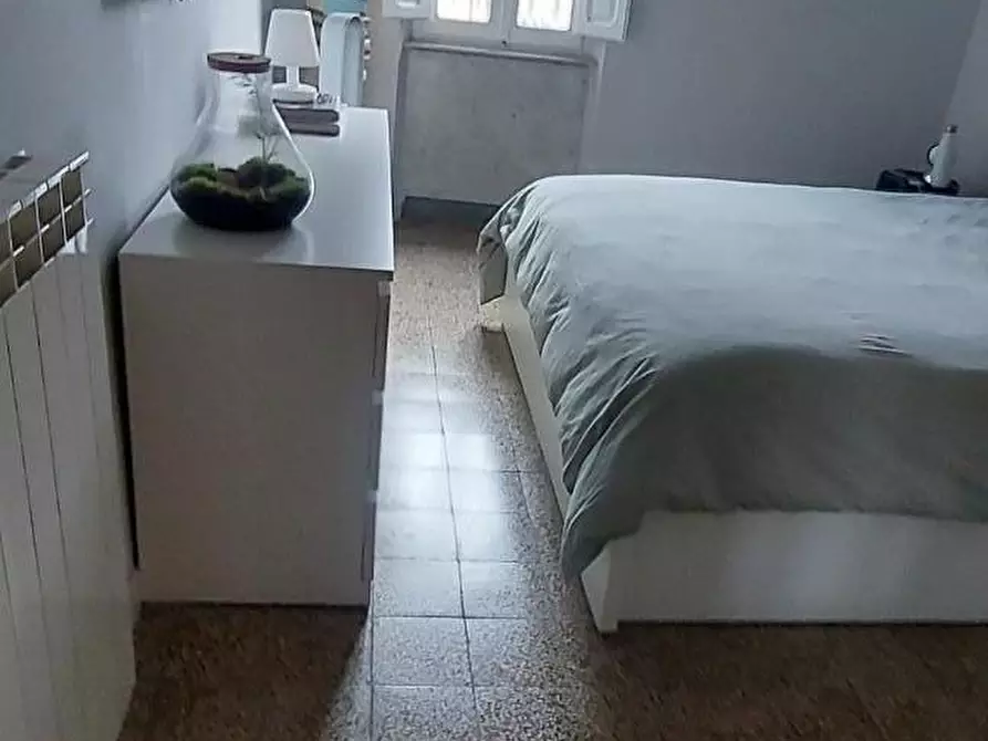 Immagine 7 di Appartamento in vendita  a Carrara