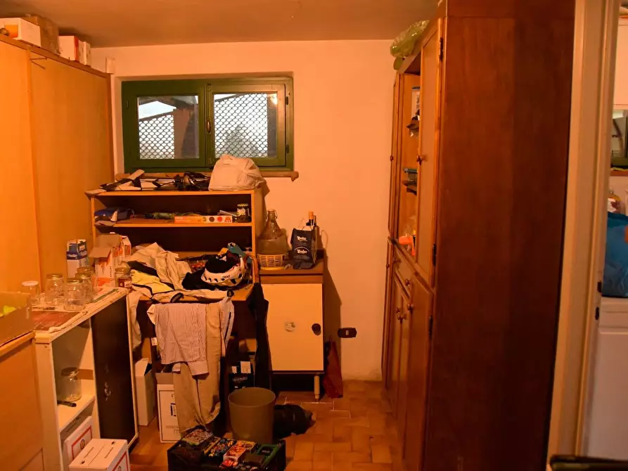 Immagine 36 di Villa in vendita  a Capannori