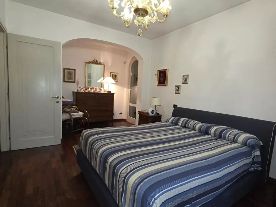 Immagine 20 di Villa in vendita  a Capannori